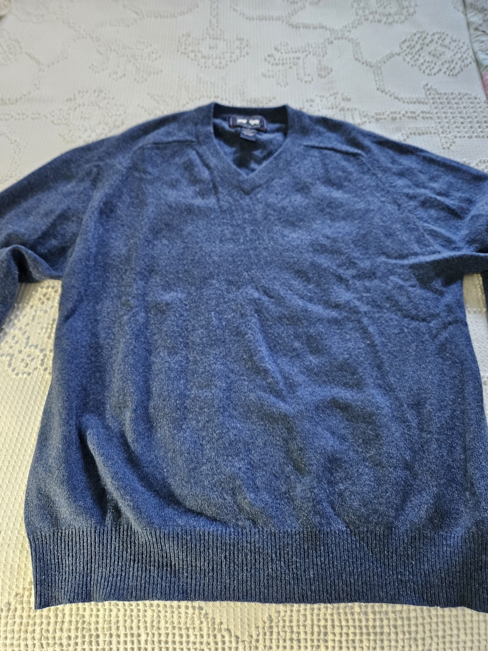 Men's Cashmere V-Neck Blue Sweater